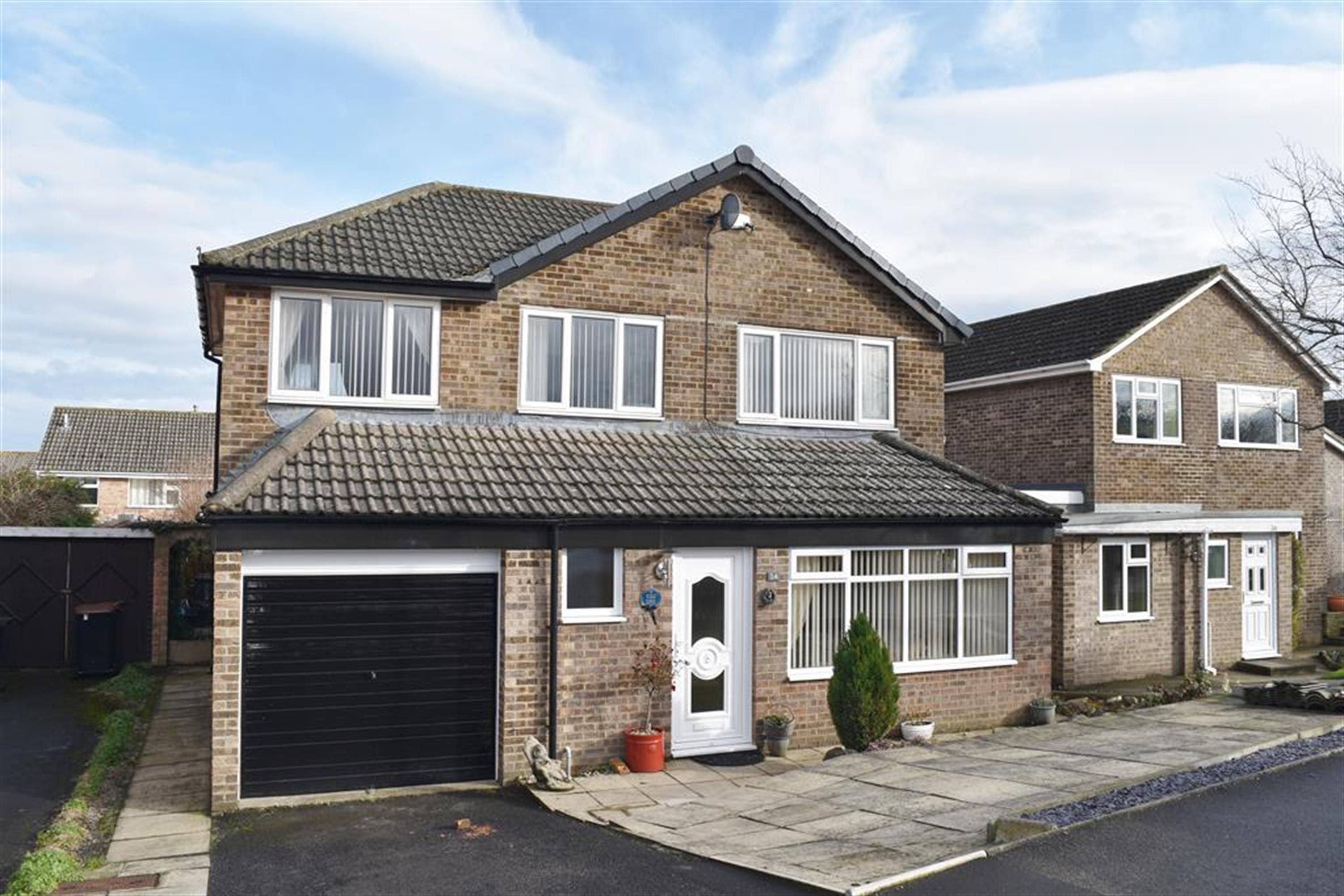 4 bedroom detached house for sale, West Lane, Ripon, HG4 2NP