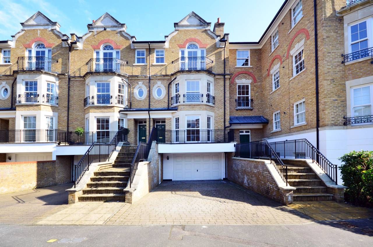 6 bedroom house to rent, Chapman Square, Wimbledon Village, SW, SW19 5QR