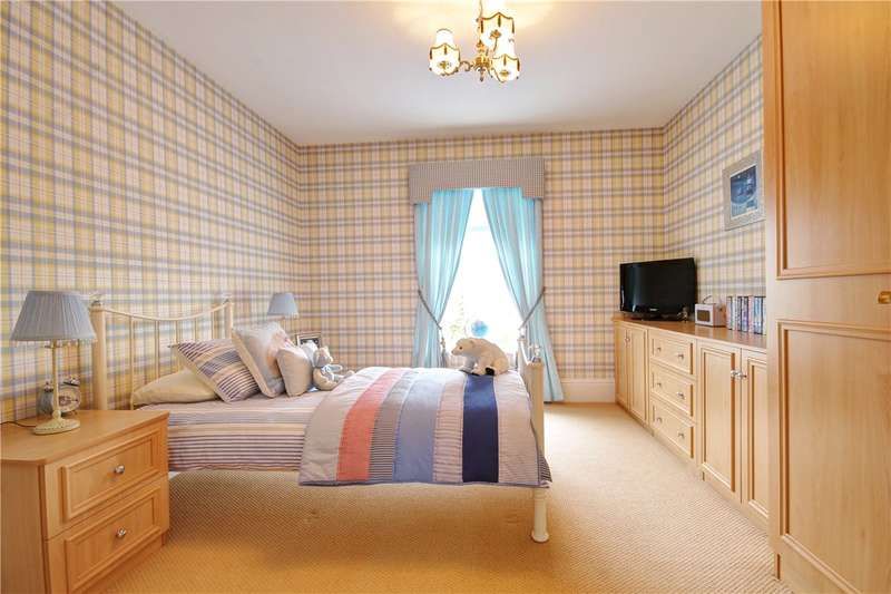 5 bedroom detached house for sale, Bramhall Drive, Washington, NE38 9DB