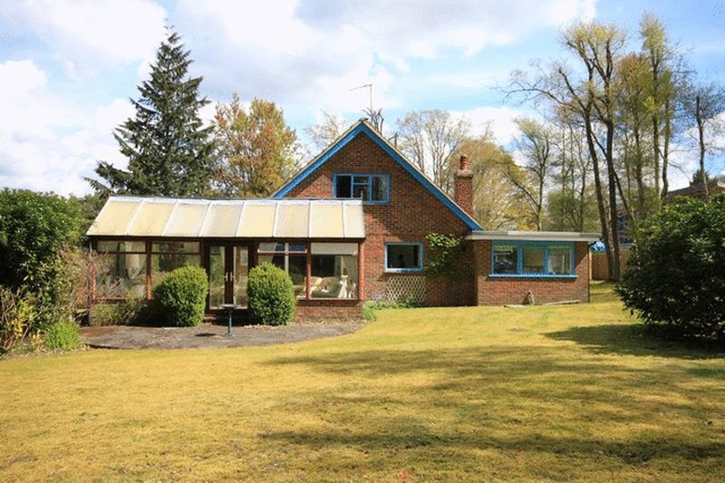 4 bedroom property for sale, Carousel, Herons Close, New Domewood