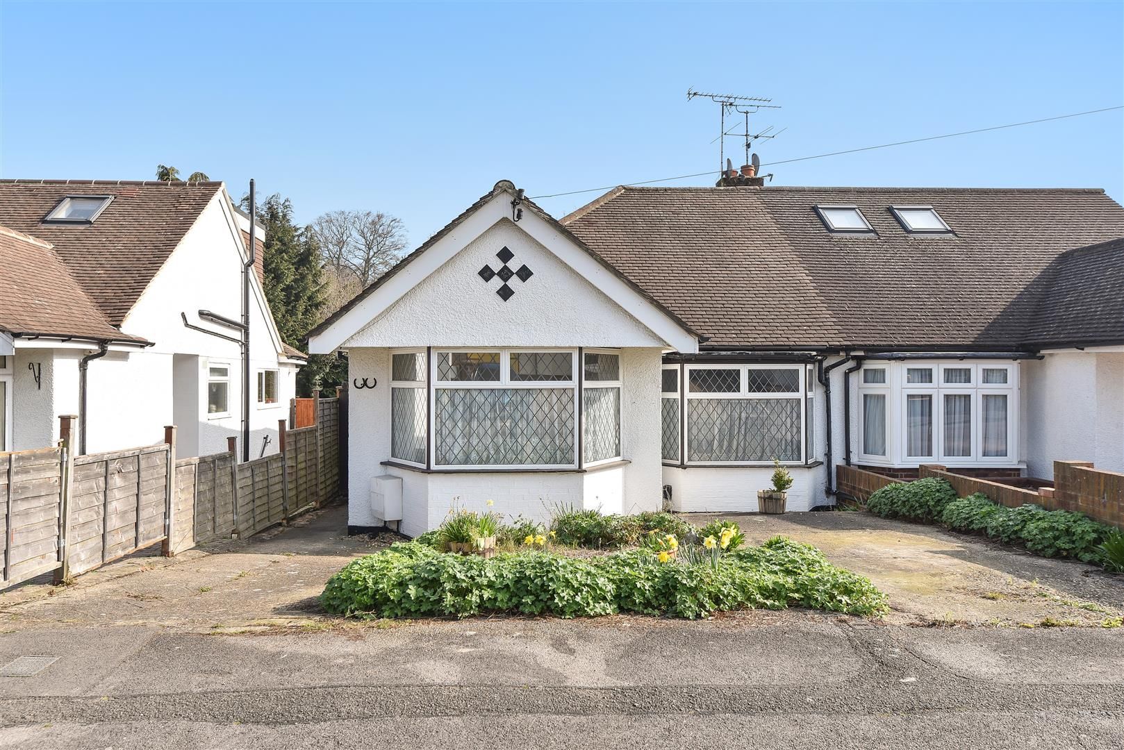 2 bedroom semidetached bungalow for sale, Links Way, Croxley Green, Rickmansworth WD