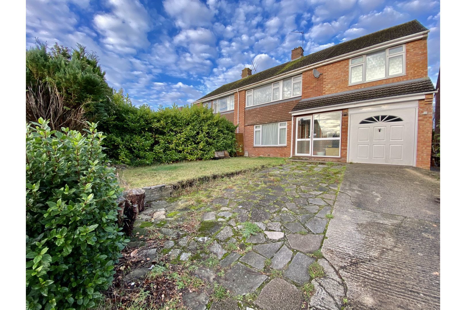 4 bedroom semidetached house for sale, Broadleas Road, Devizes SN