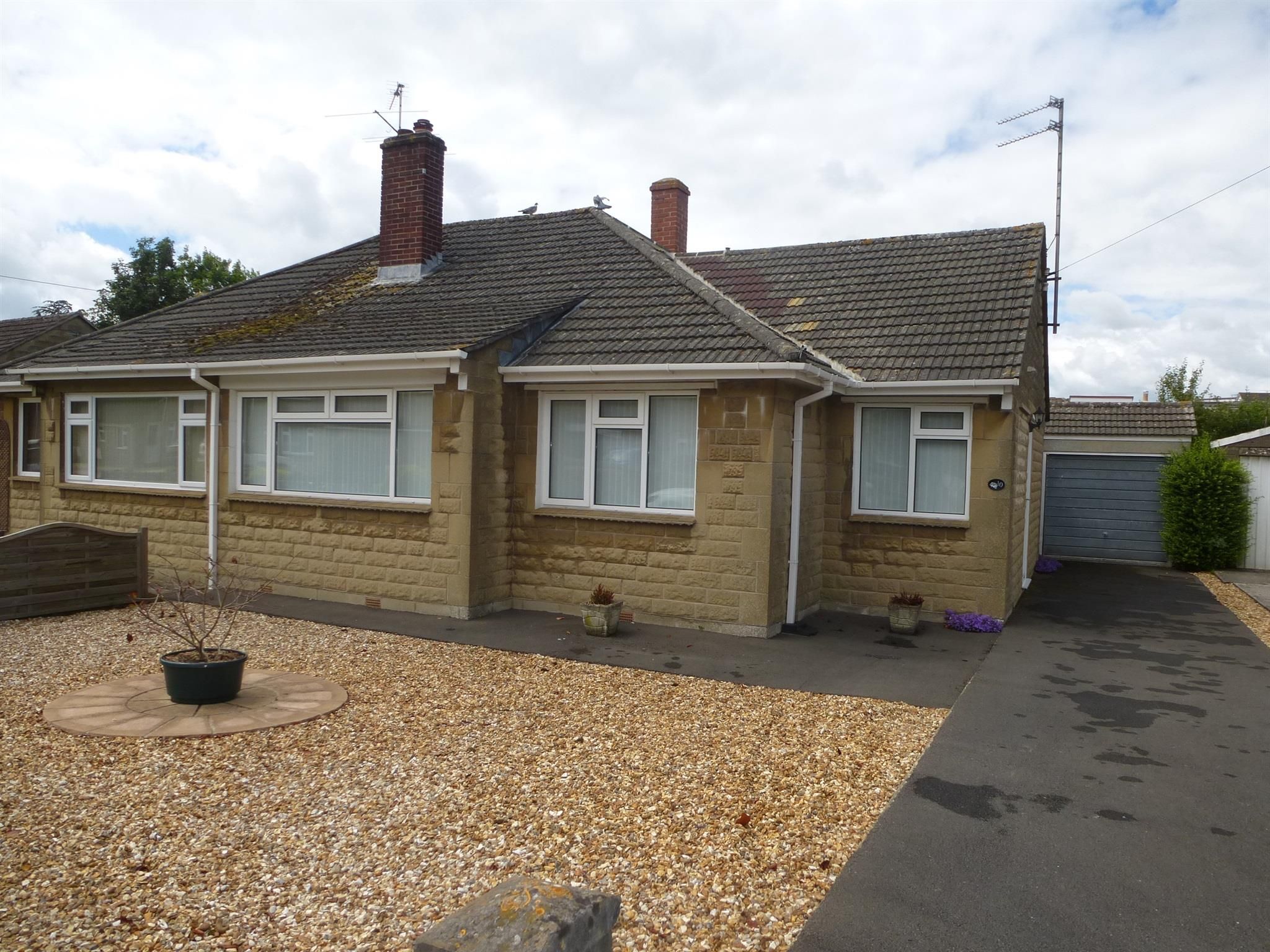 3 bedroom semidetached bungalow for sale, Downham Mead, Chippenham