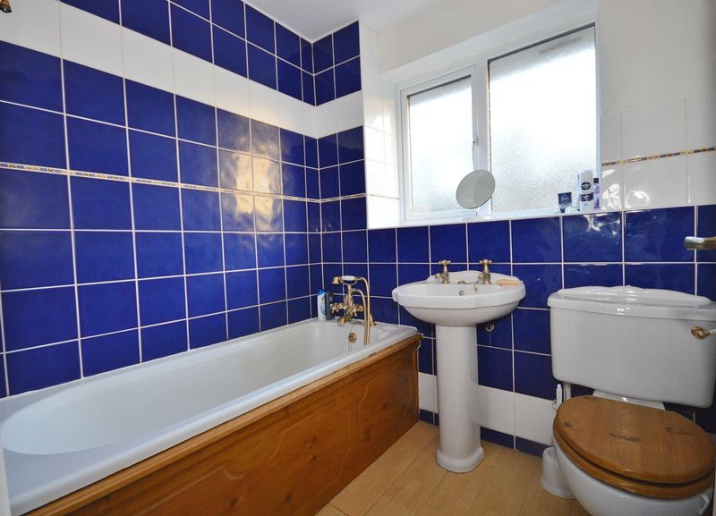 2 bedroom terraced house for sale, Wendover Heights, Old Tring Road