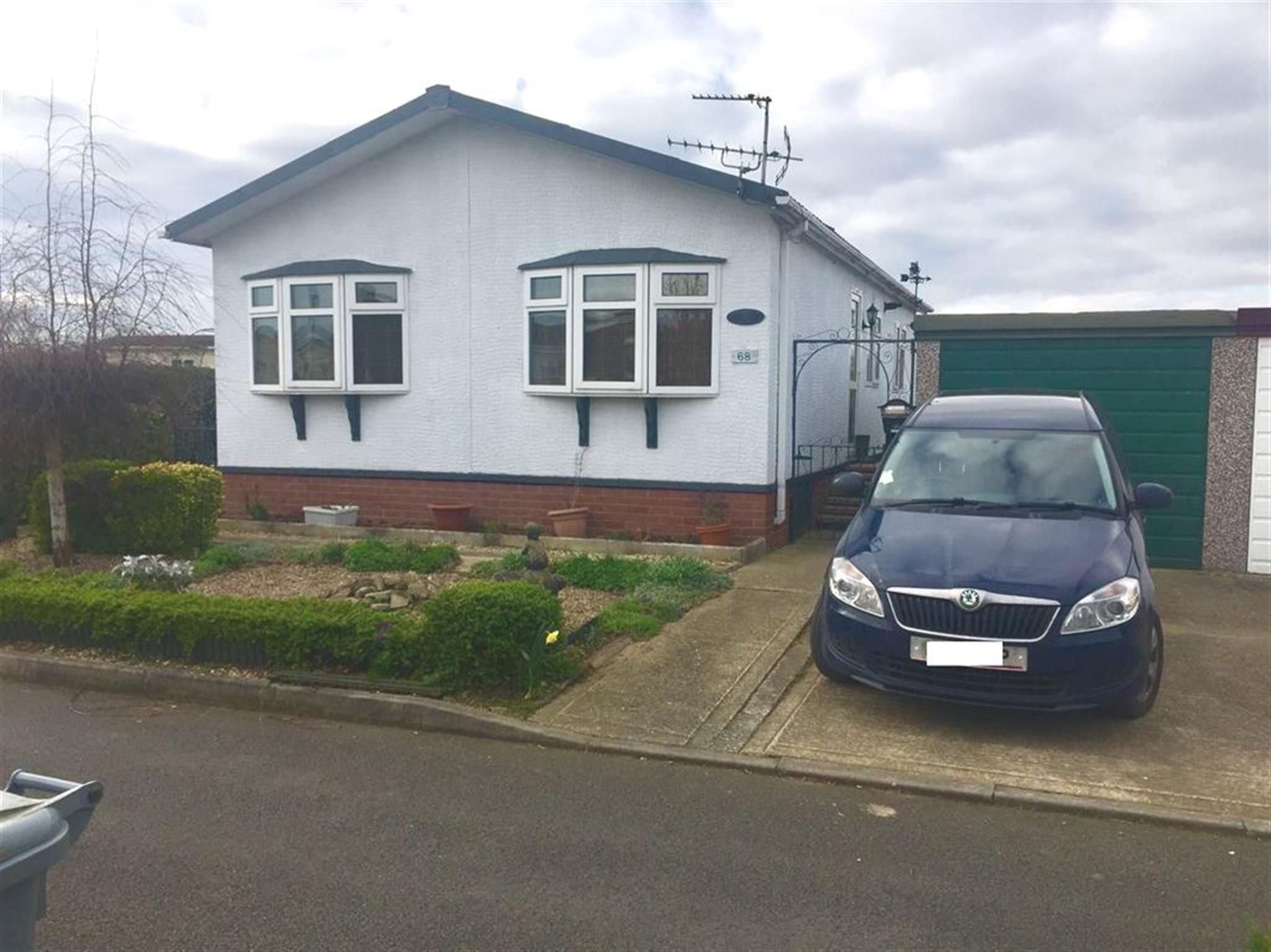 2 bedroom park home for sale, Allington Gardens, Grantham, NG32 2FN