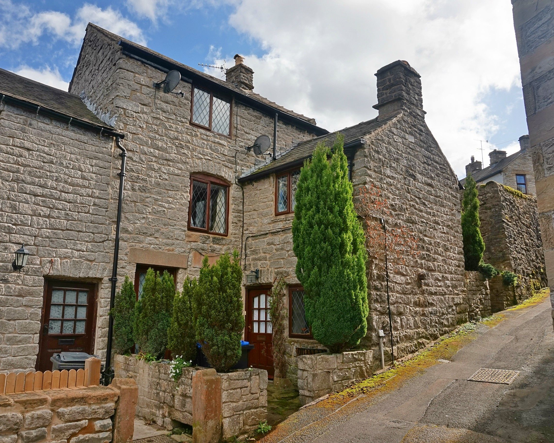 3 bedroom cottage for sale, Church Street, Bradwell, Hope Valley S, S33 9JN