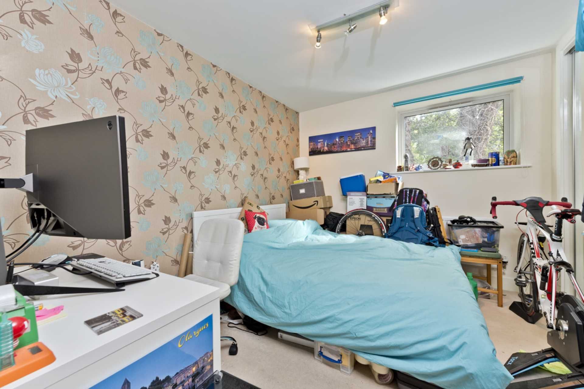 2 bedroom apartment to rent, Embercourt Road, Thames Ditton, KT7 0LG