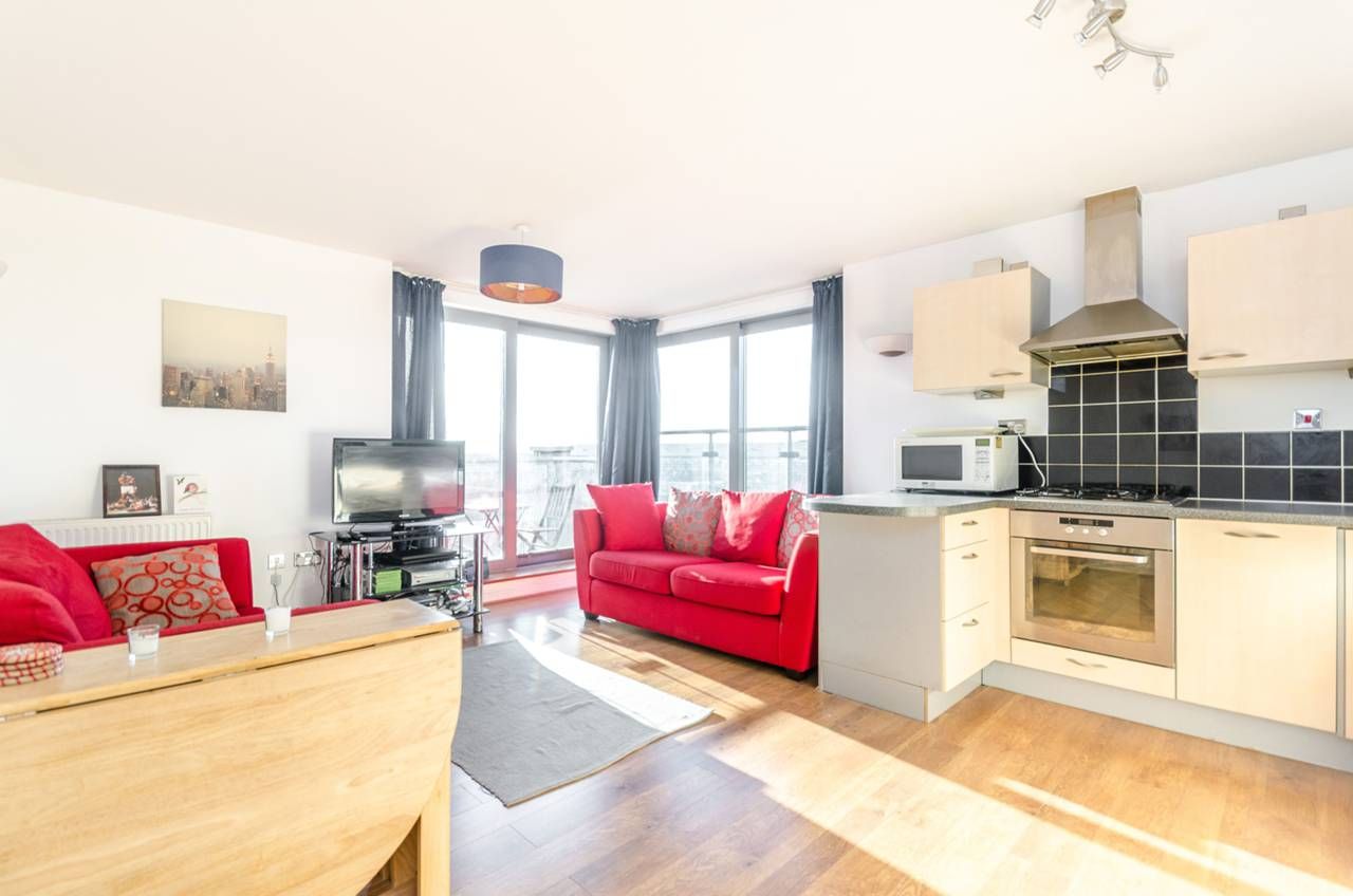 2 bedroom flat to rent, Sumner Road, Peckham, SE, SE15 6PW