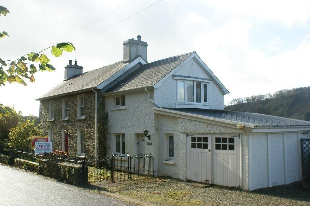 3 bedroom detached house for sale, Capel Dewi, Llandysul SA, SA44 4PP