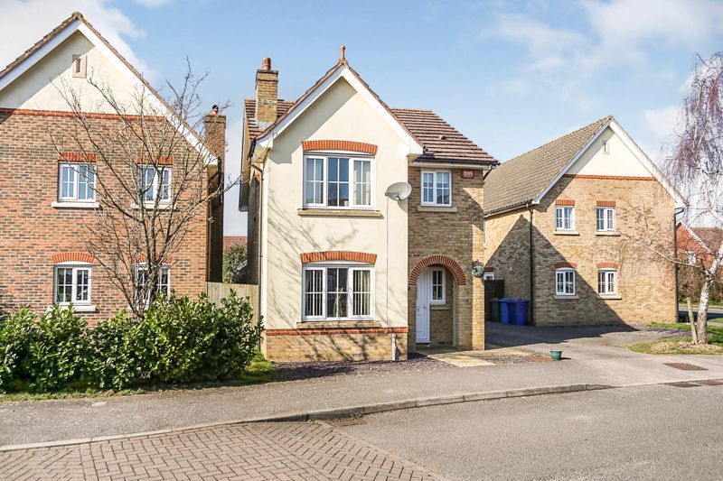 3 bedroom detached house for sale, Tourmaline Drive, Sittingbourne, ME10 5TA