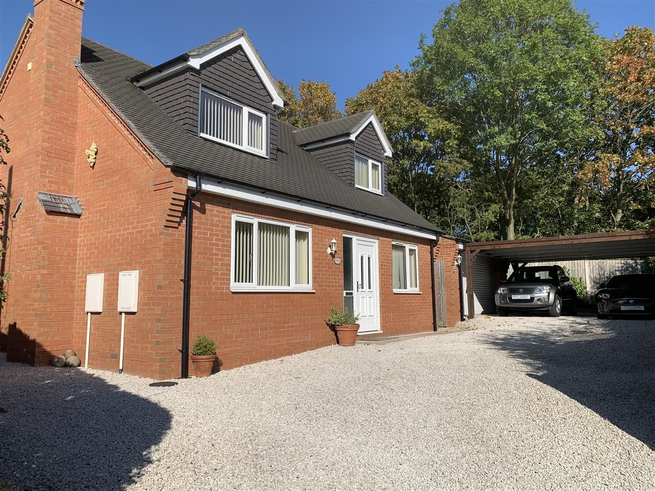 3 bedroom detached house for sale, Bella Vista, Little Haywood, ST18 0UP