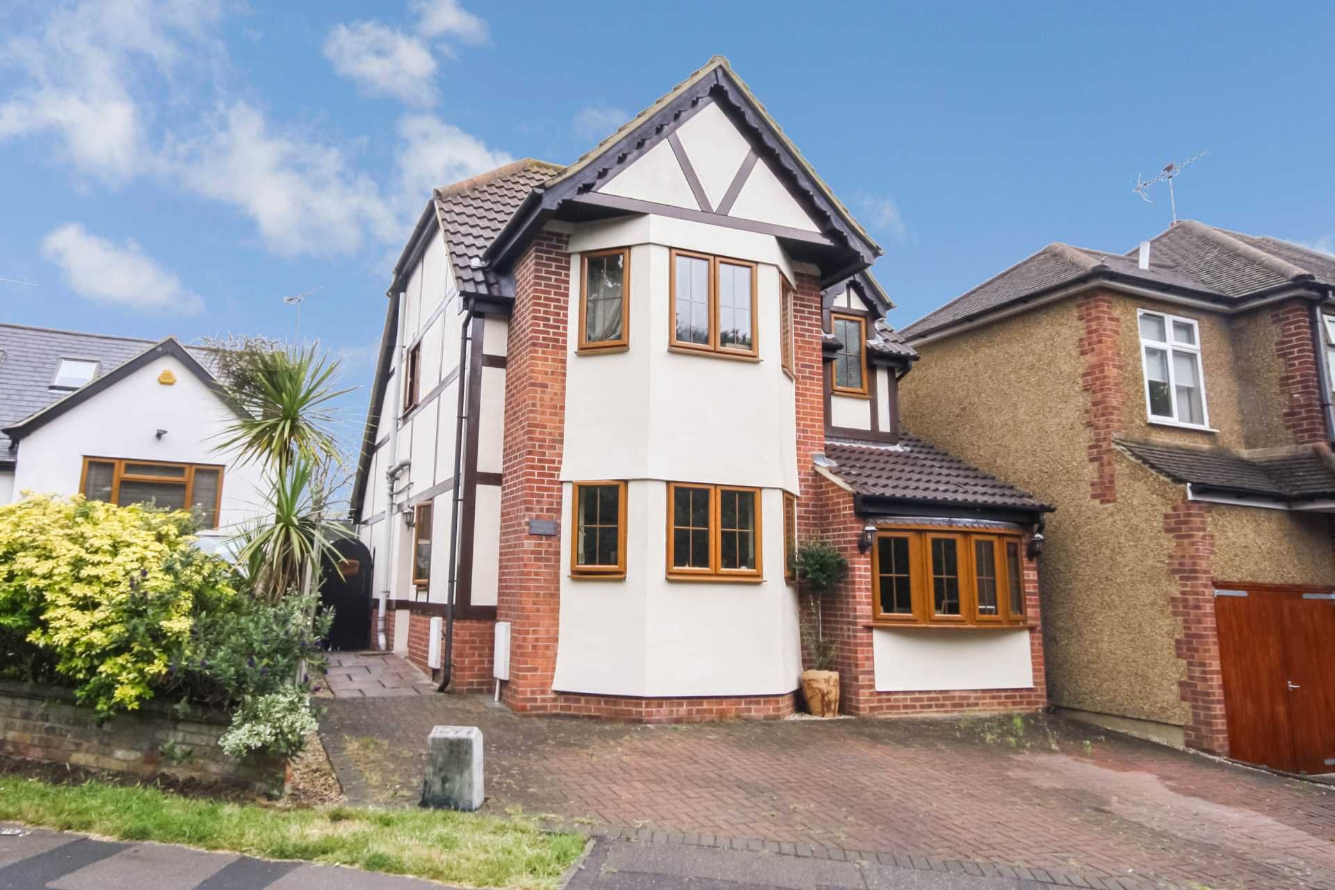 3 bedroom detached house for sale, Kennel Lane, Billericay, CM11 2SN