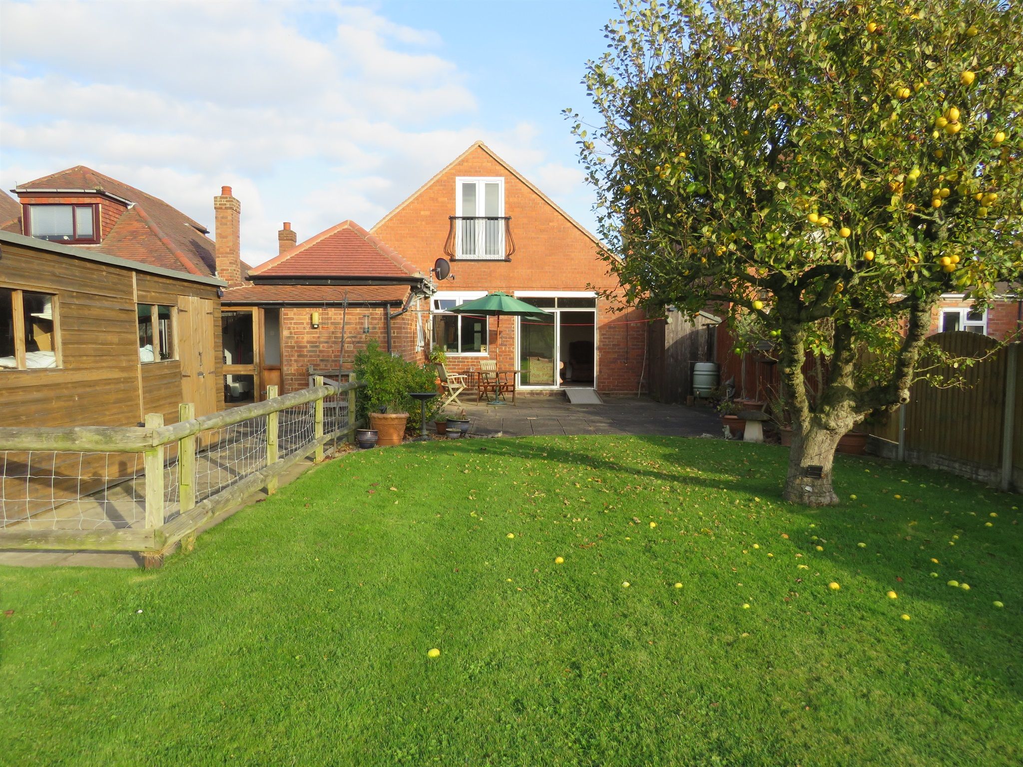 3 bedroom detached bungalow for sale, Postern Road, Tatenhill, Burton