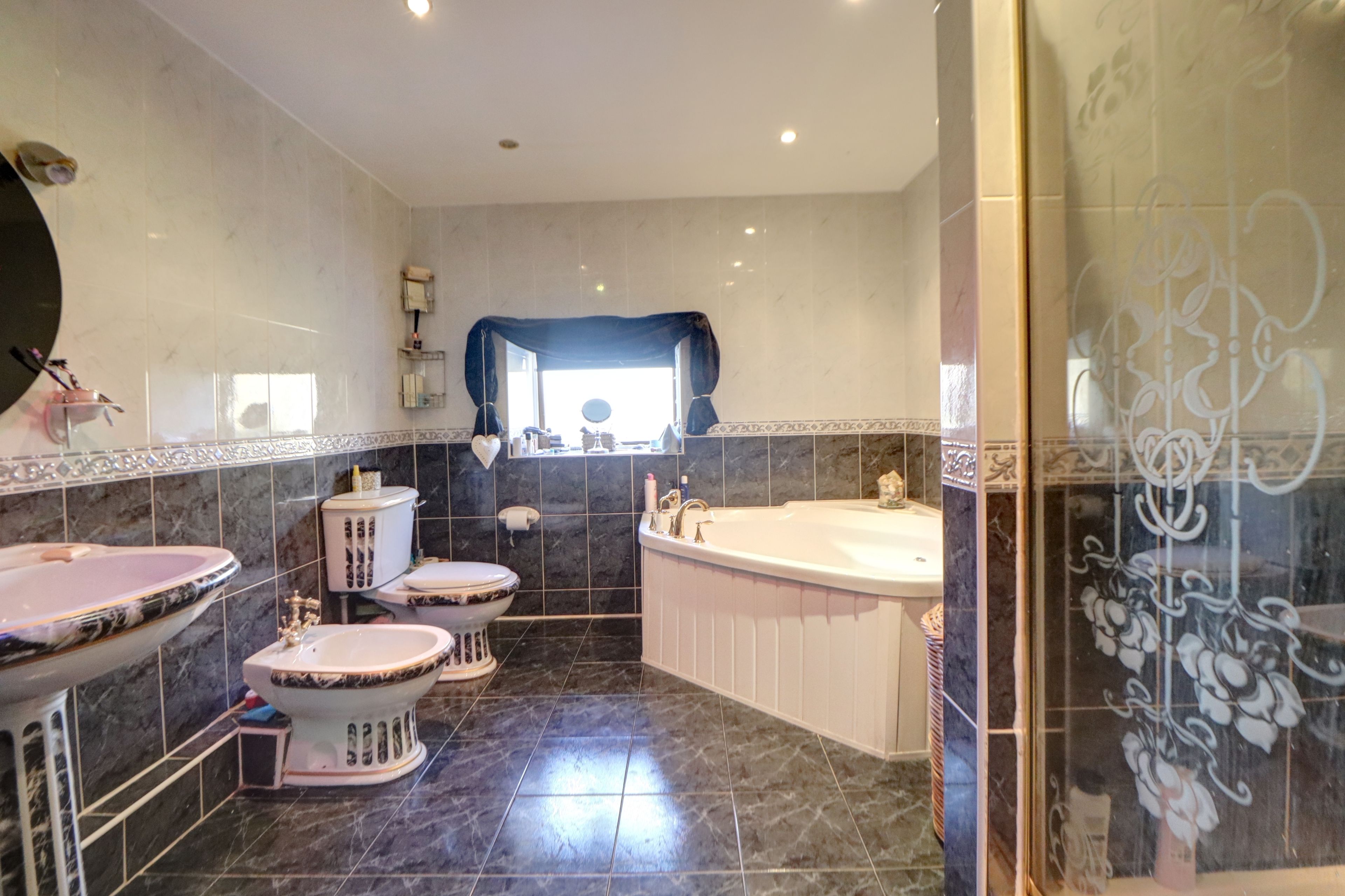 3 bedroom farm house for sale, Hurstwood Village, Worsthorne, Burnley