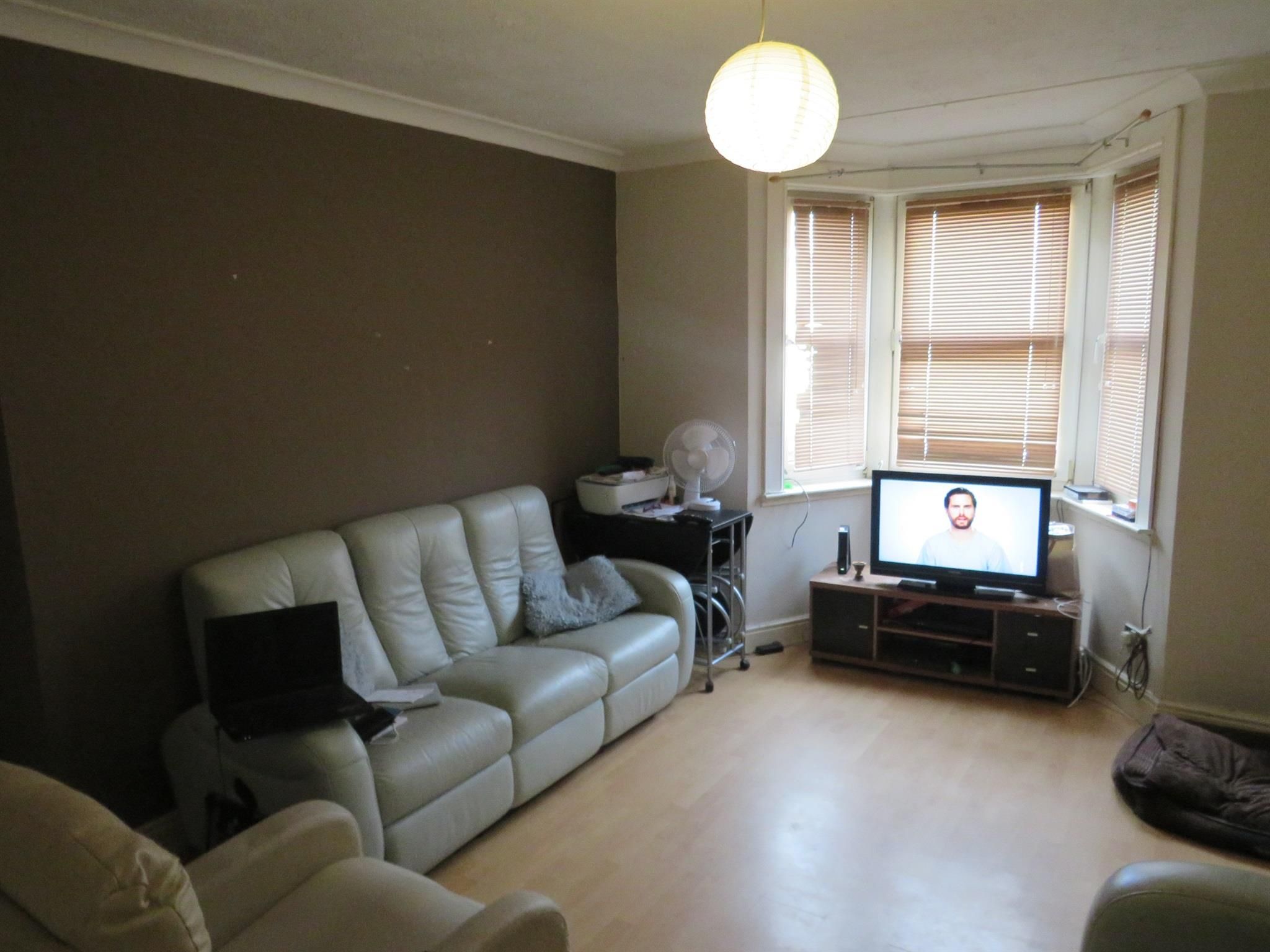 3 bedroom flat for sale, Boghead Avenue, Dumbarton, G82 2LU