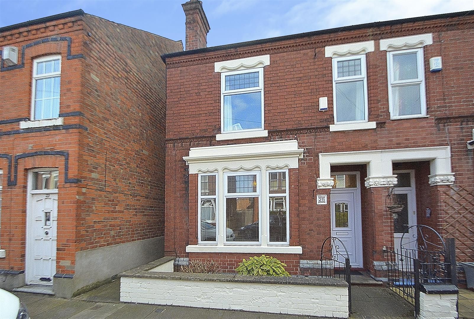 3 bedroom house for sale, Curzon Street, Nottingham, NG10 4FG