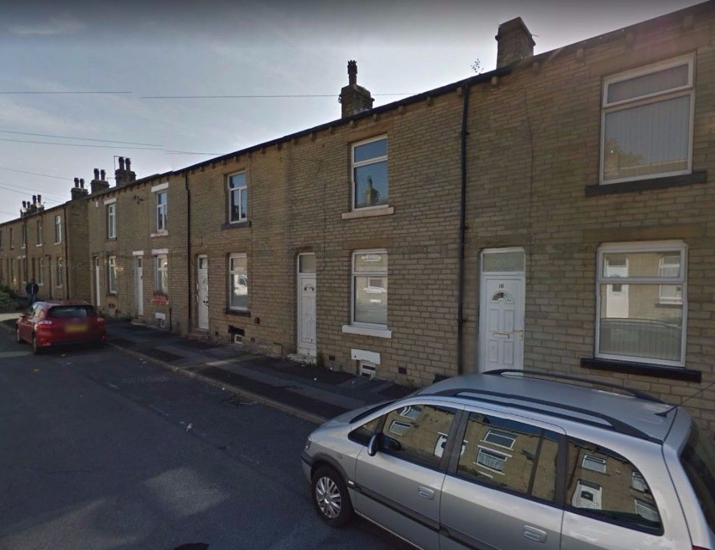 2 bedroom house to rent, Bowman Terrace, Halifax, HX1 5PB