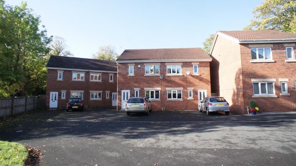 3 bedroom semidetached house to rent, Rosyth Close, Fearnhead