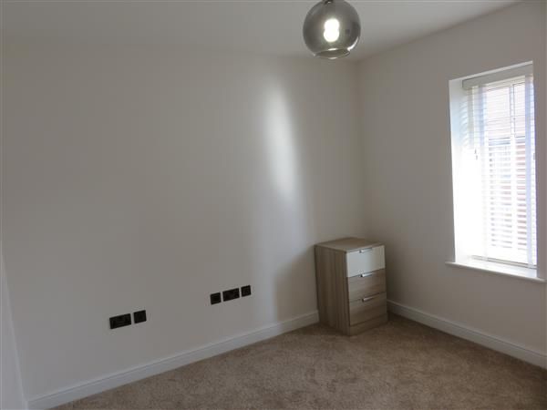 5 Bedroom House To Rent Phoenix Court Mostyn Place Parkgate Ch