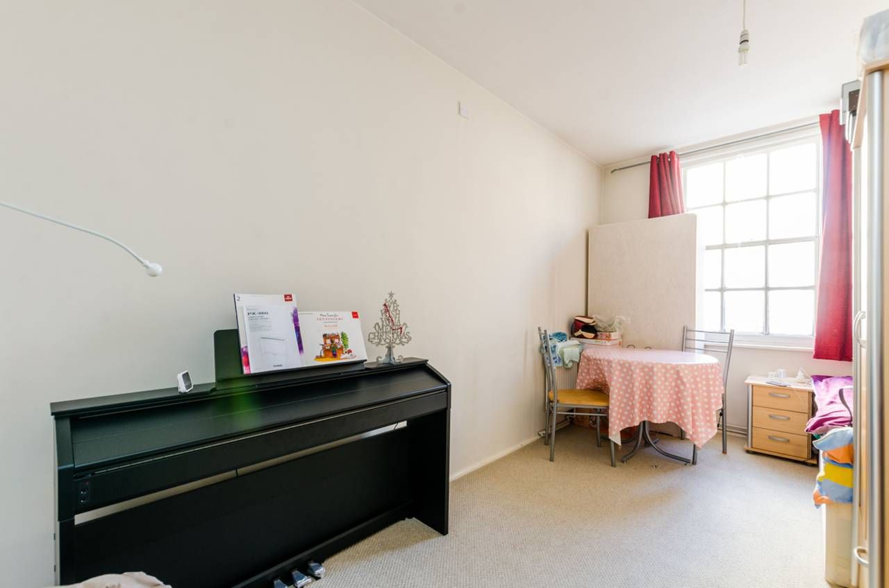 1 bedroom flat for sale, Peabody Estate, Elephant And Castle, SE