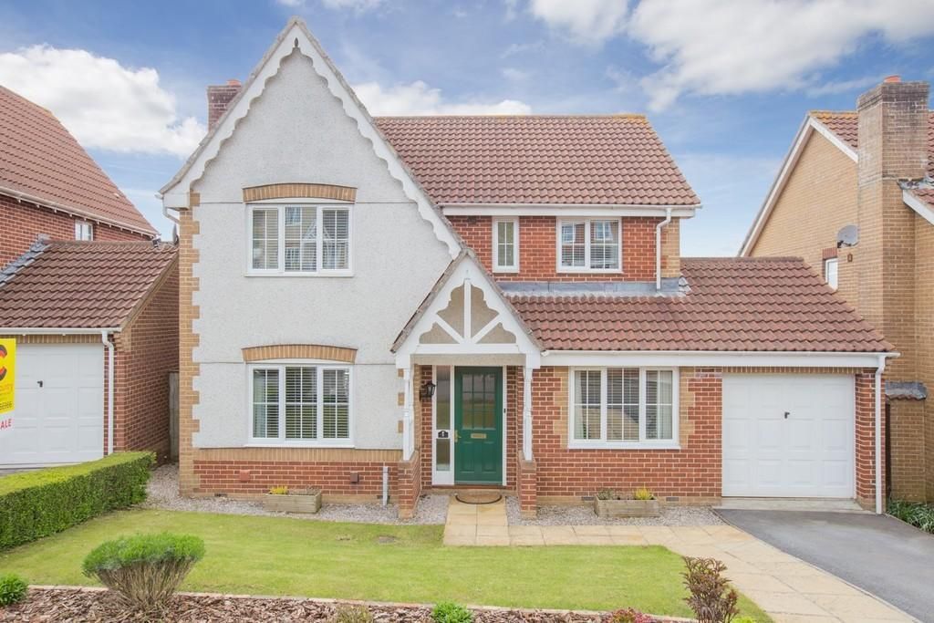 4 bedroom detached house for sale, Abbotswood ...
