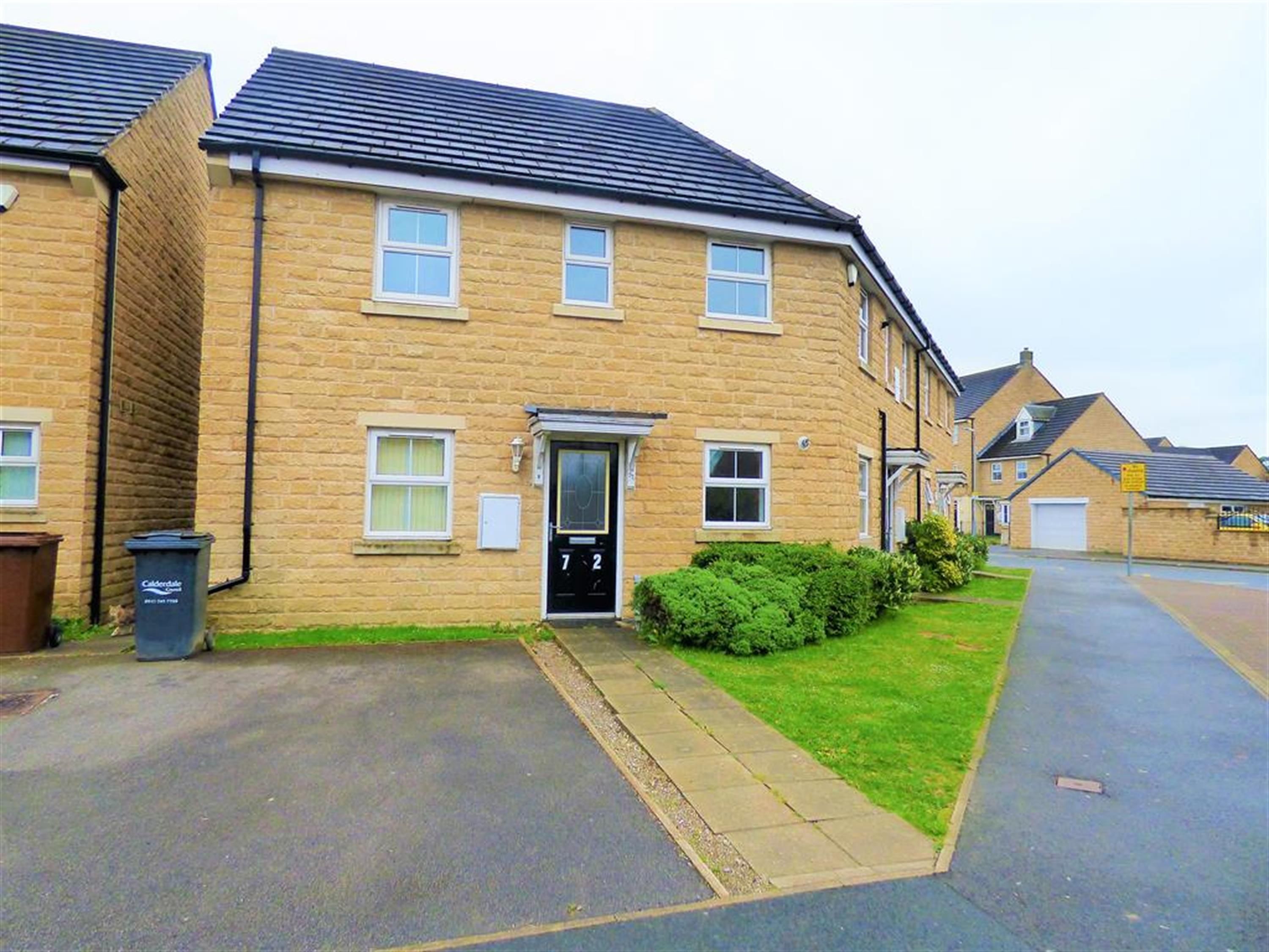 2 bedroom flat to rent, Queensway, Halifax, HX1 4RN