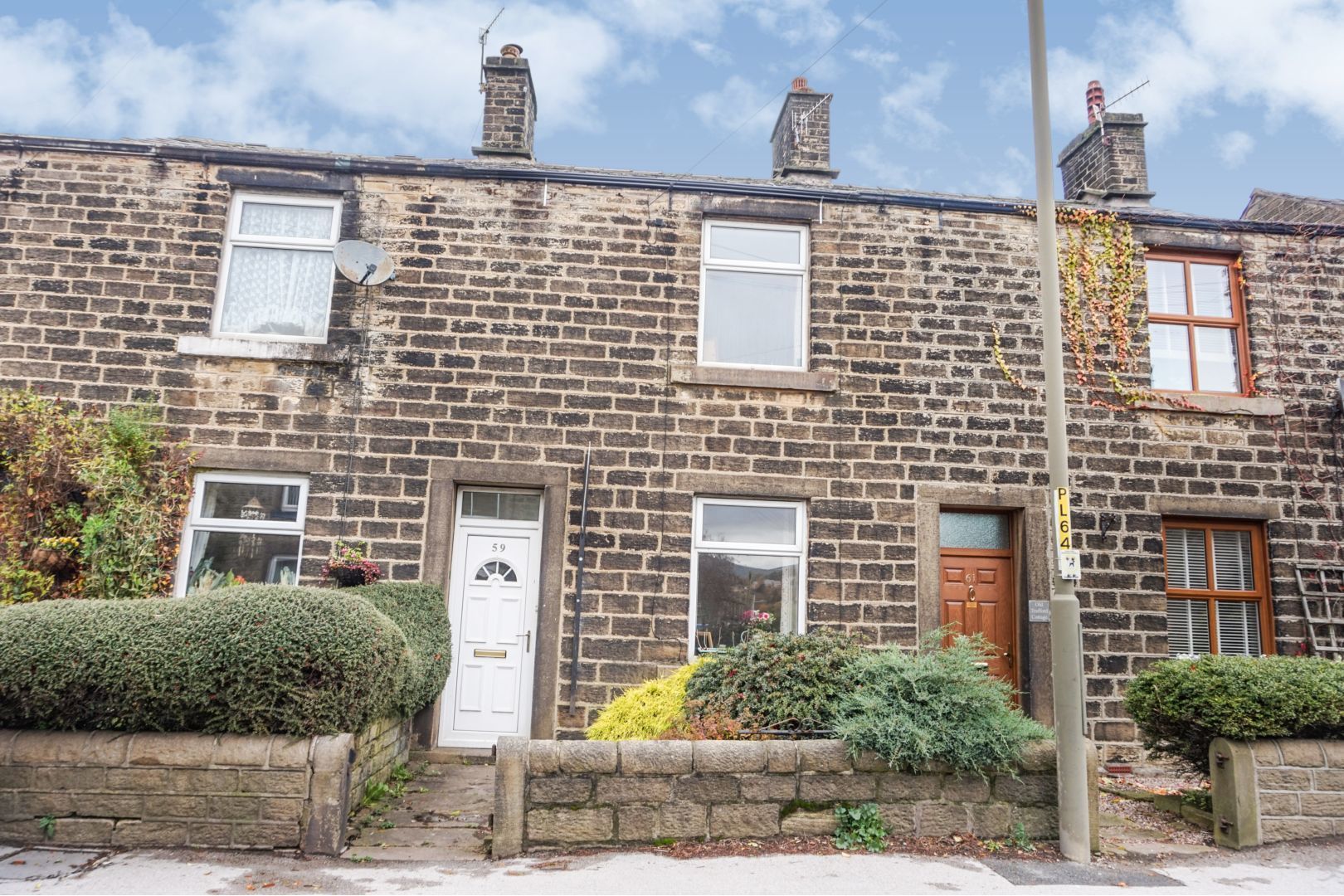 2 bedroom terraced house for sale, Manchester Road, Glossop SK, Glossop