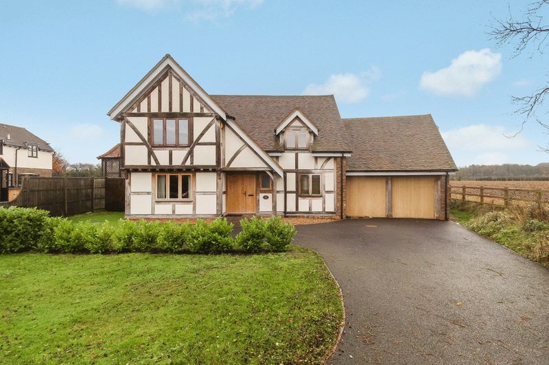 3 bedroom detached house to rent, Marshcroft Lane, Tring HP, HP23 5QN