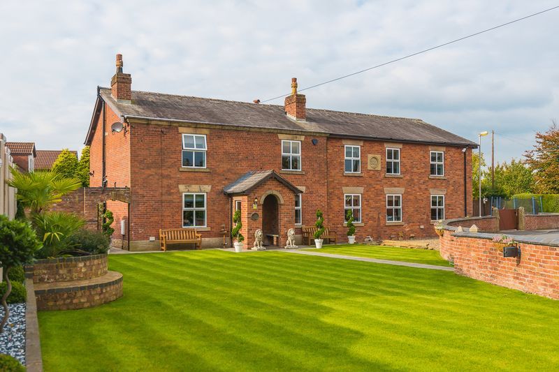 7 bedroom detached house for sale, Wanes Fold, Parr Lane, Eccleston