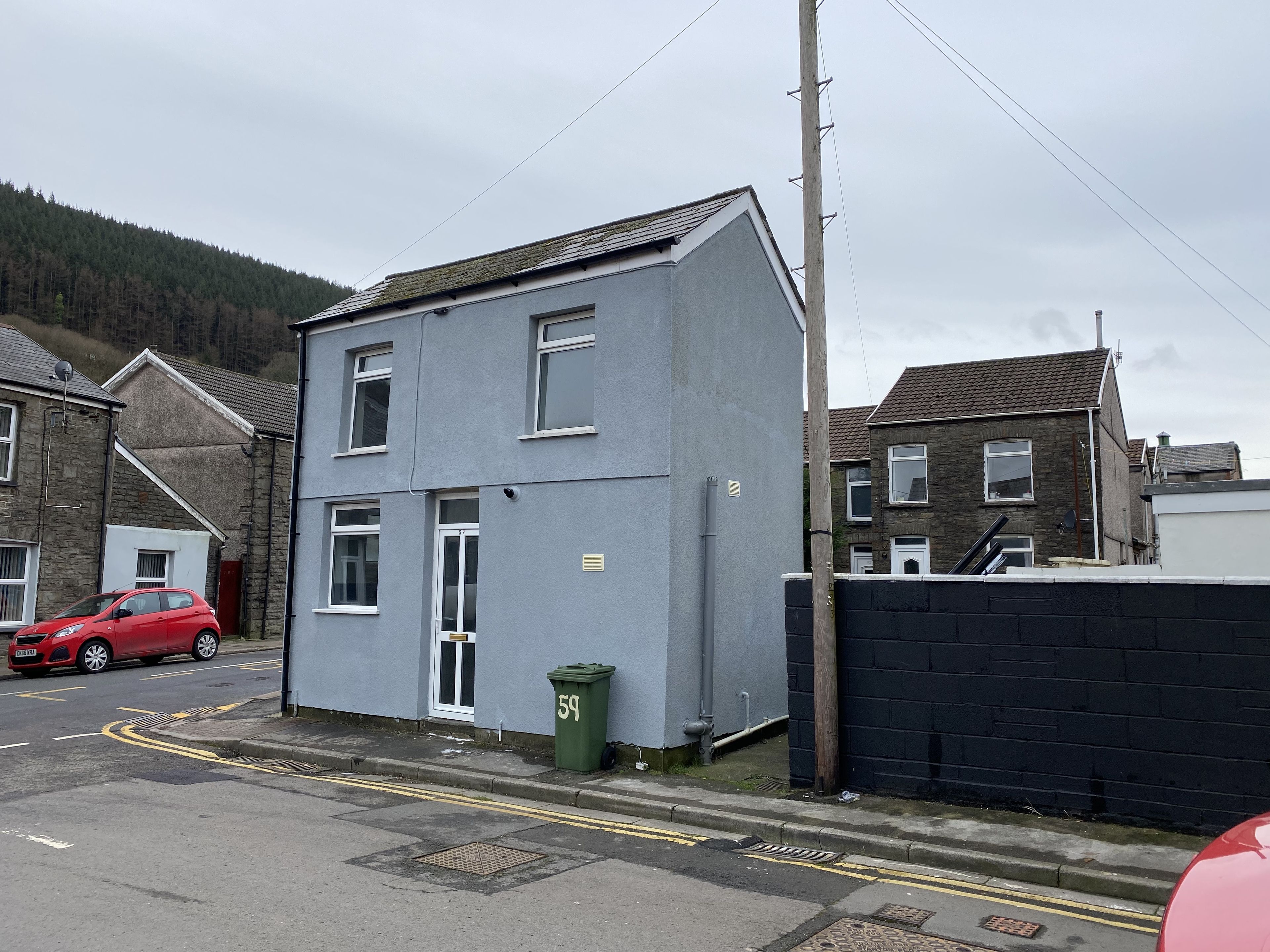 1 bedroom detached house for sale, Trehafod Road, Pontypridd, CF37 2LR