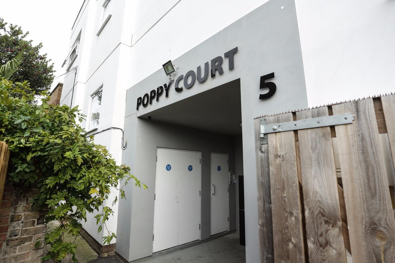 2 Bedroom Flat For Sale Poppy Court Cavendish Street Ramsgate CT 