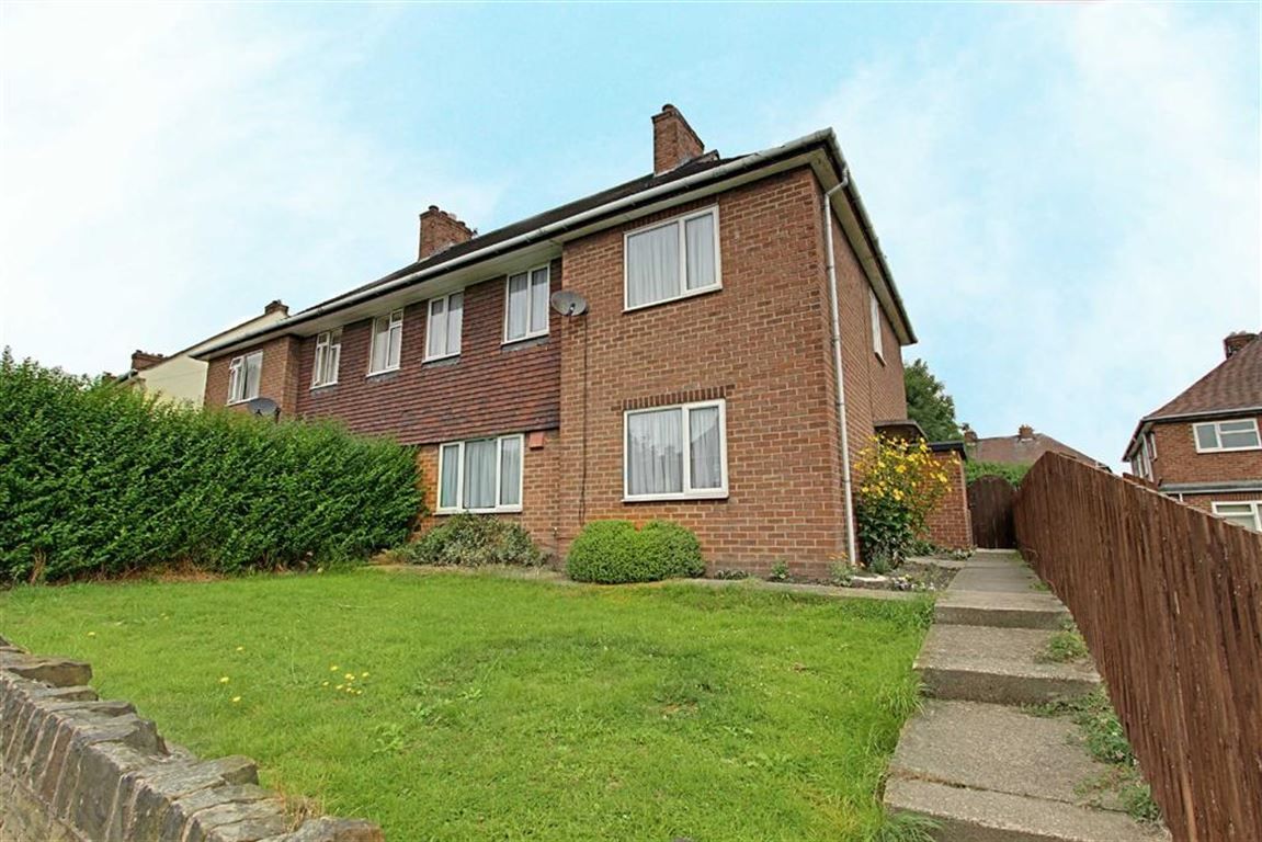 4 bedroom semidetached house to rent, Danby Avenue, Chesterfield, Derbyshire S, Old Whittington