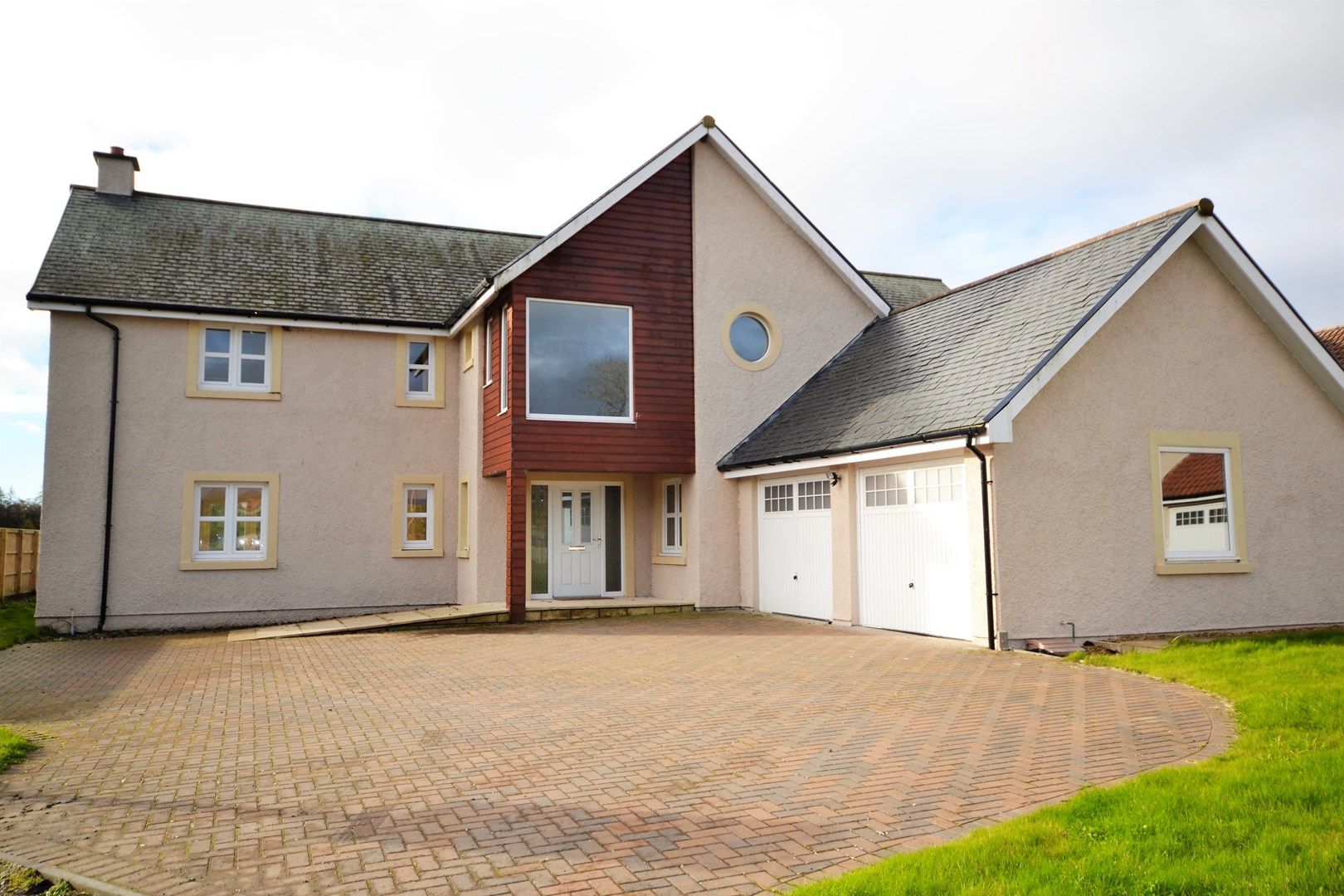 5 bedroom detached house for sale, Newbigging Farm, Fossoway KY