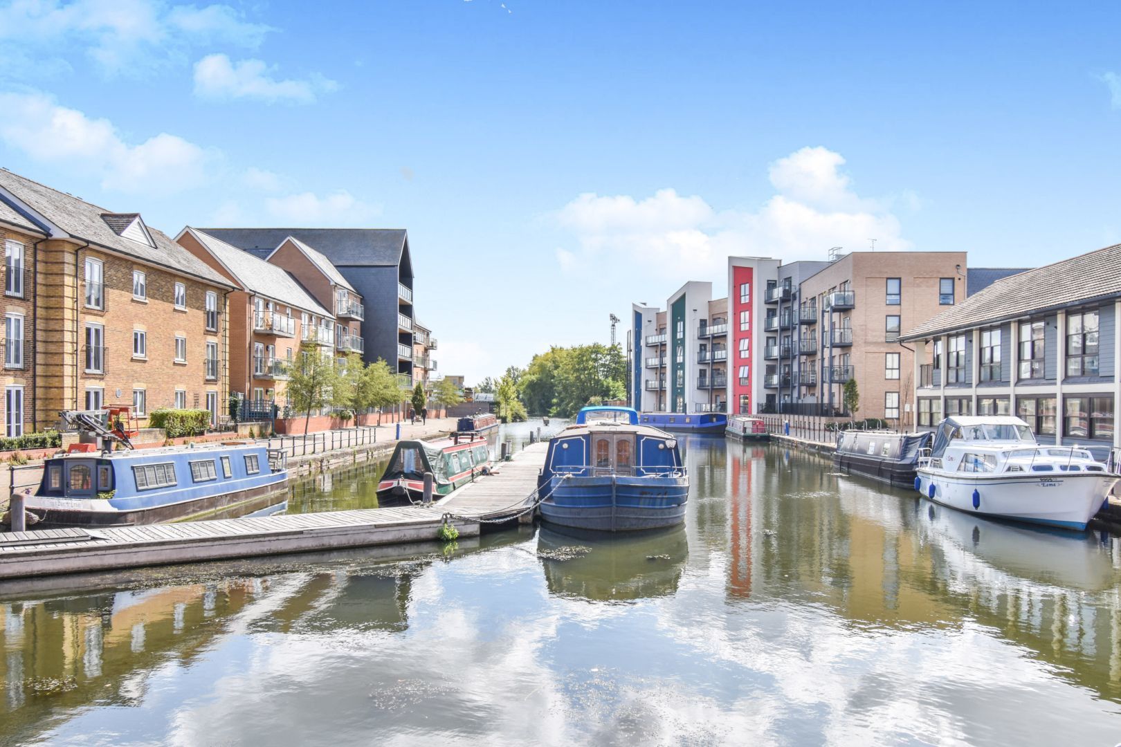 1 Bedroom Flat For Sale, Wharf Road, Chelmsford Cm, Cm2 6fs