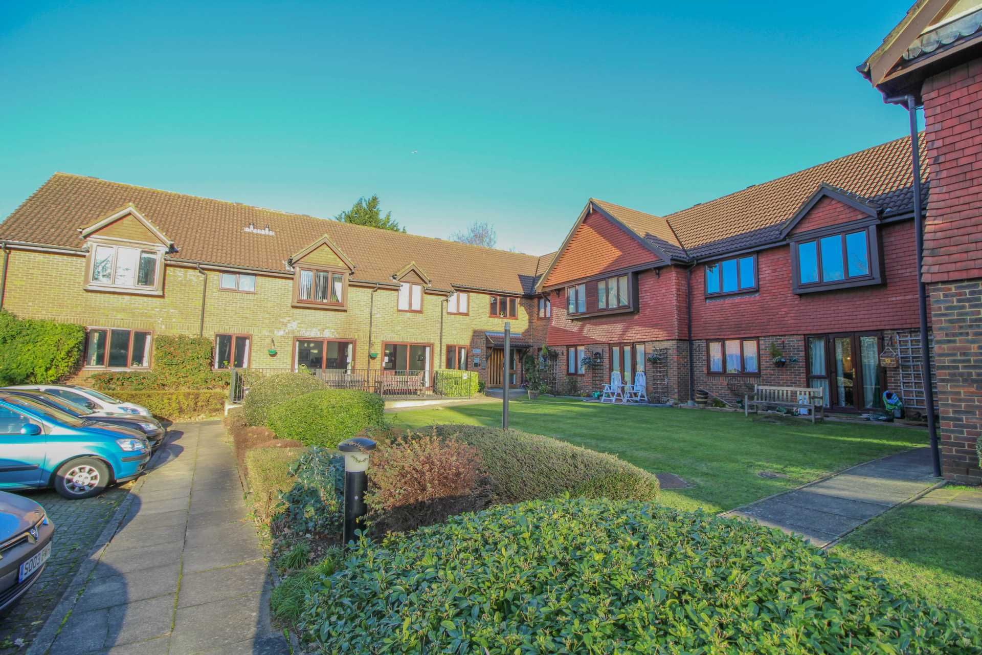 2 bedroom flat for sale, Ransom Close, Watford, WD19 4NG