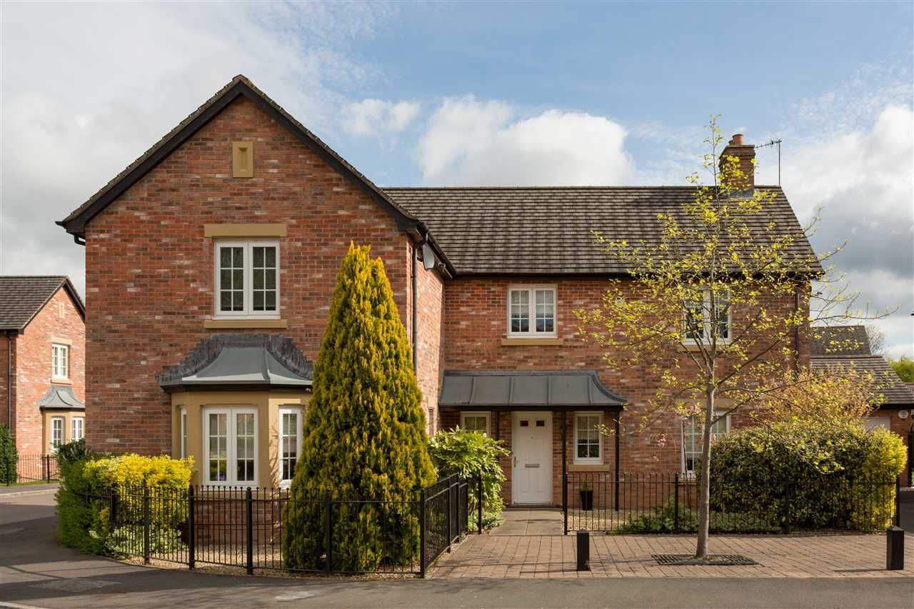 5 bedroom detached house for sale, John Fielding Gardens, Old Cwmbran
