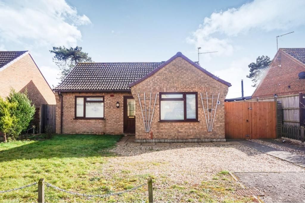 2 bedroom detached bungalow for sale, Margarets Close, Hunstanton, PE
