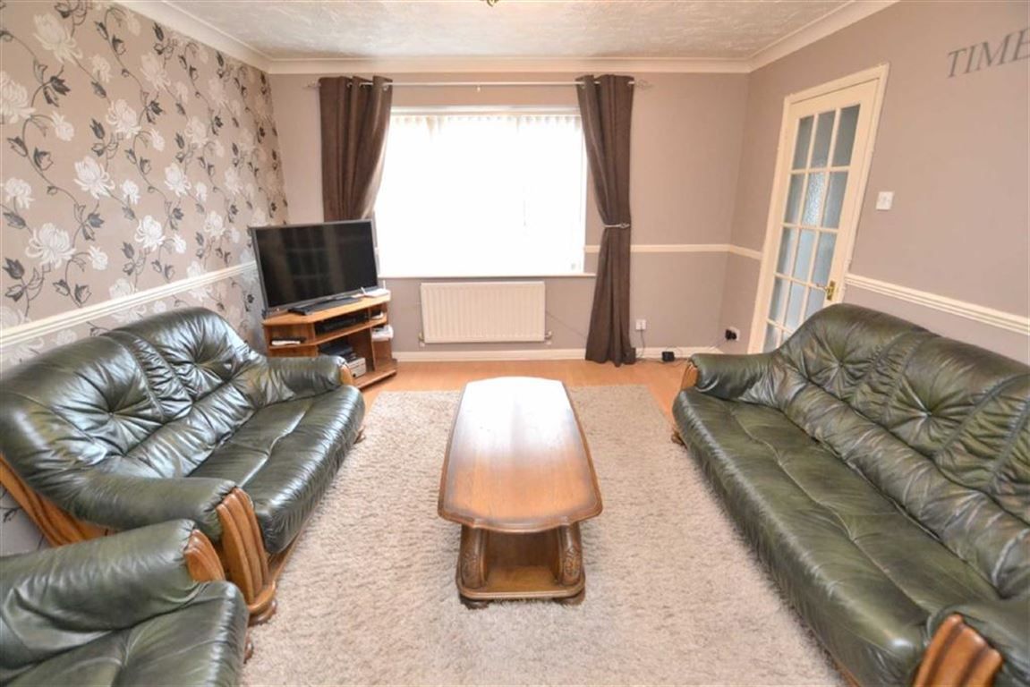 3 bedroom semidetached house for sale, Trajan Gate, Chells Manor