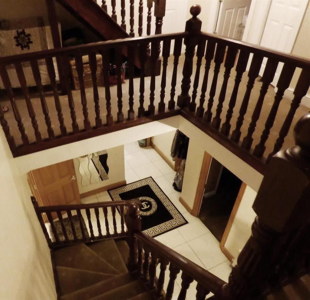 6 bedroom semidetached house for sale, Beccles Drive, Barking, IG11