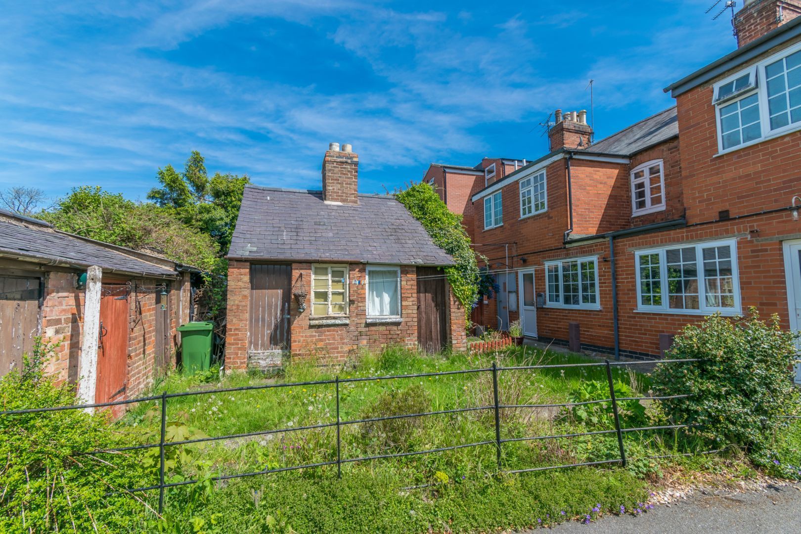 2 bedroom terraced house for sale, Stretton Road, Great Glen, Leicester