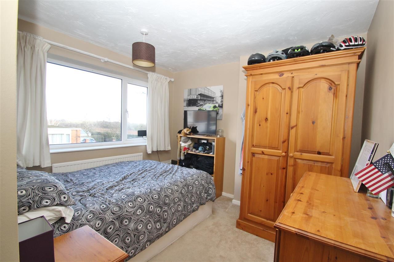 3 Bedroom Semi Detached House For Sale Manor Park Maids