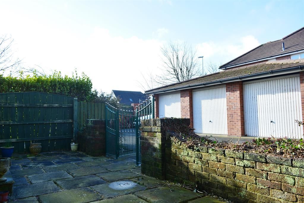 2 bedroom ground floor flat for sale, Lytham Road, Blackpool, FY4 1SA