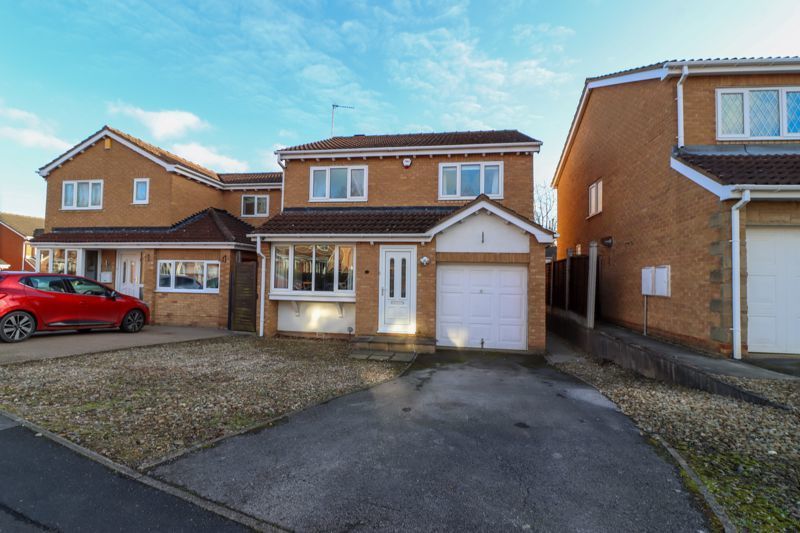 4 bedroom detached house for sale, Meadow Vale, Outwood, Wakefield, WF1 3TD