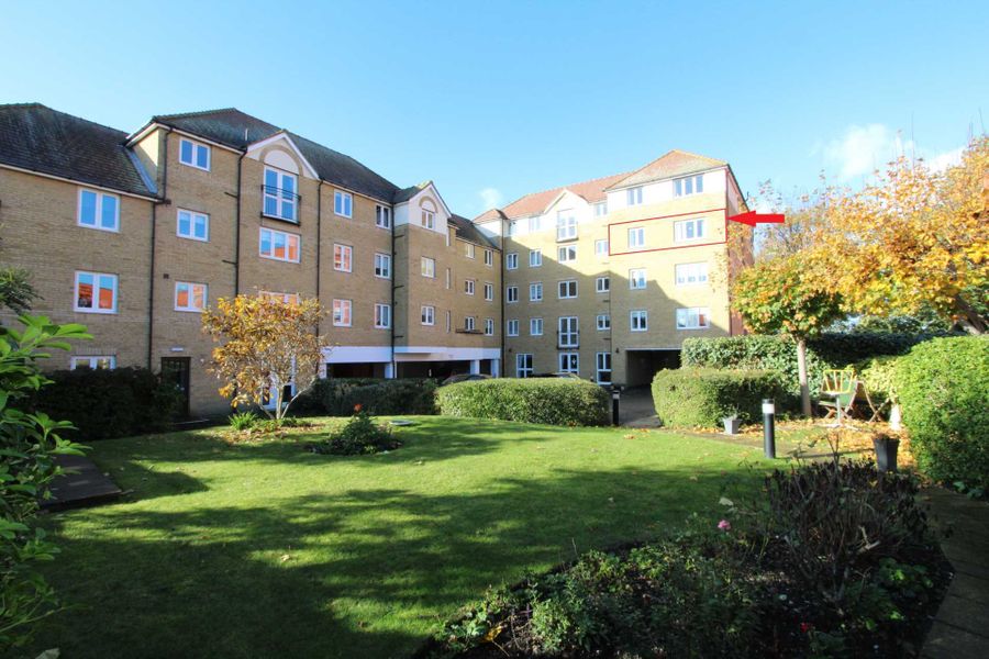 Rayleigh - King Georges Court, King Georges Close