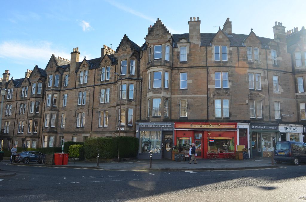 4 bedroom flat to rent, Marchmont Crescent, Marchmont, Edinburgh, EH9 1HD