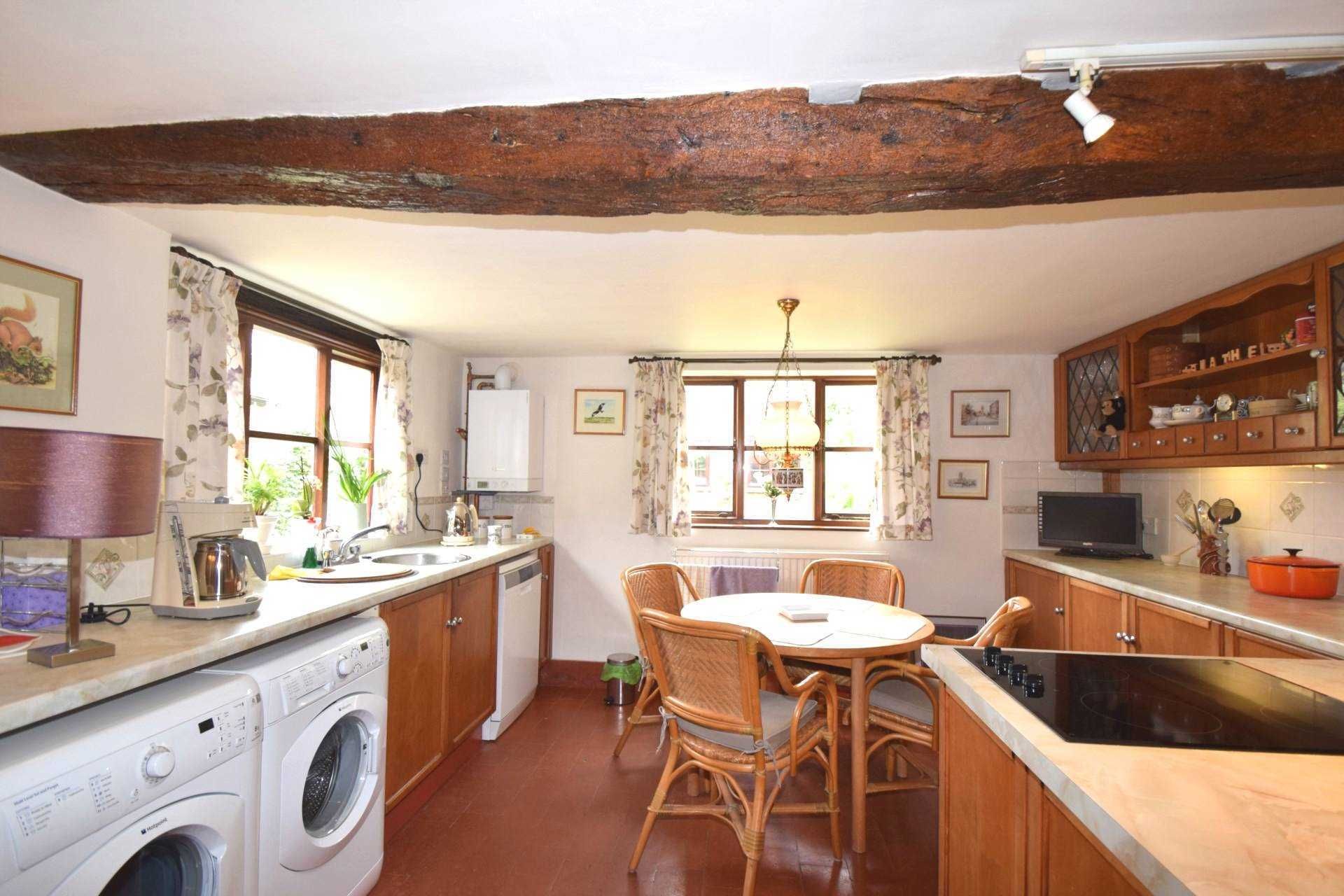 3 bedroom house to rent, High Street, Watlington, OX49 5PY