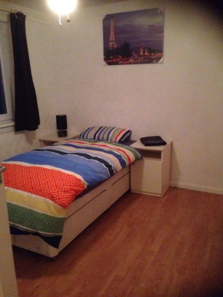4 Bedroom House To Rent Cleekim Drive Edinburgh Eh15 3qp