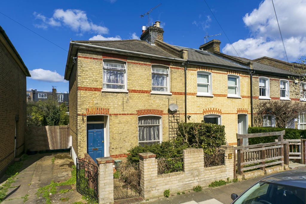 2 bedroom detached house for sale, Antrobus Road, London, W4 5HY