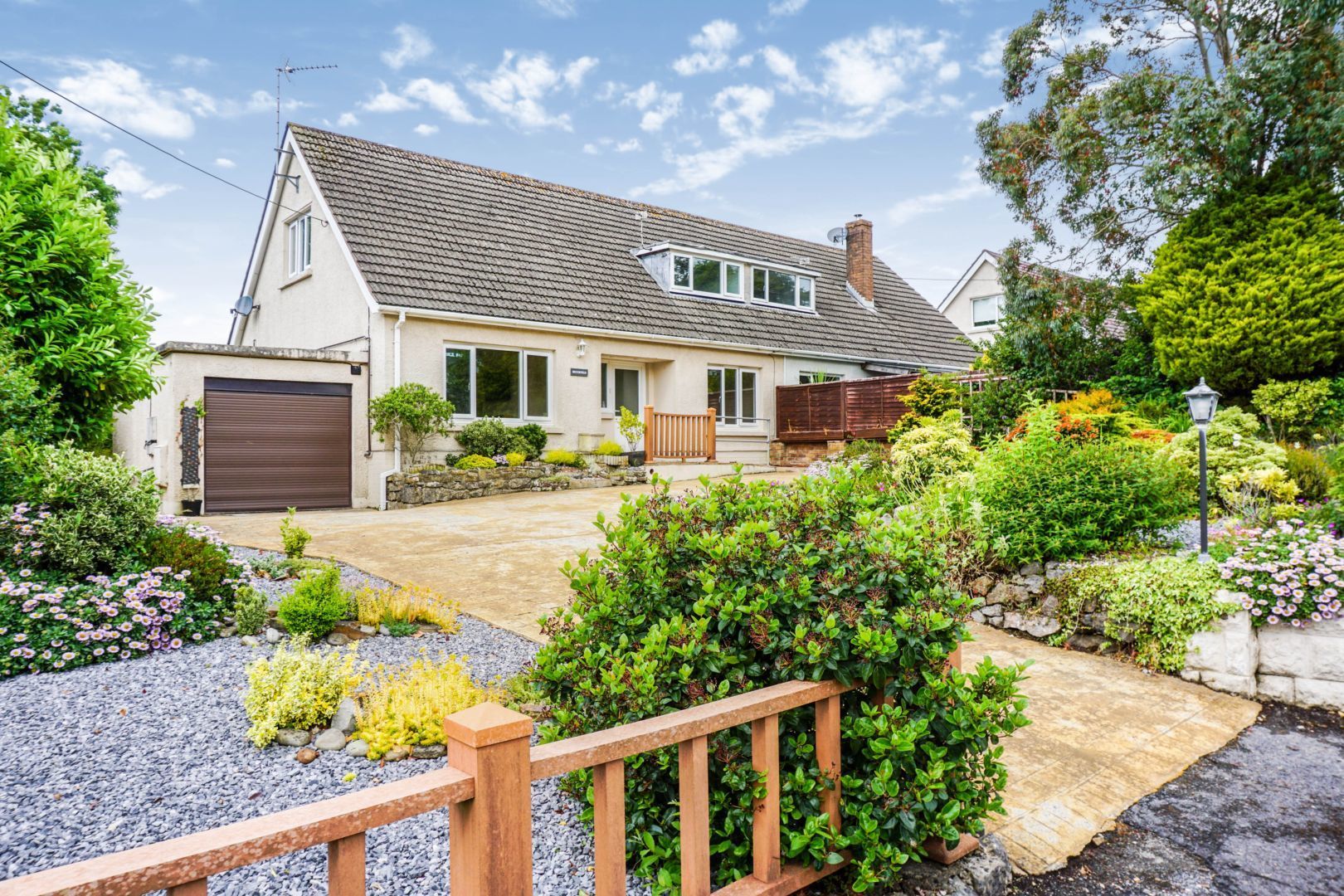 3 bedroom semidetached house for sale, New Hedges, Tenby SA, SA70 8TR