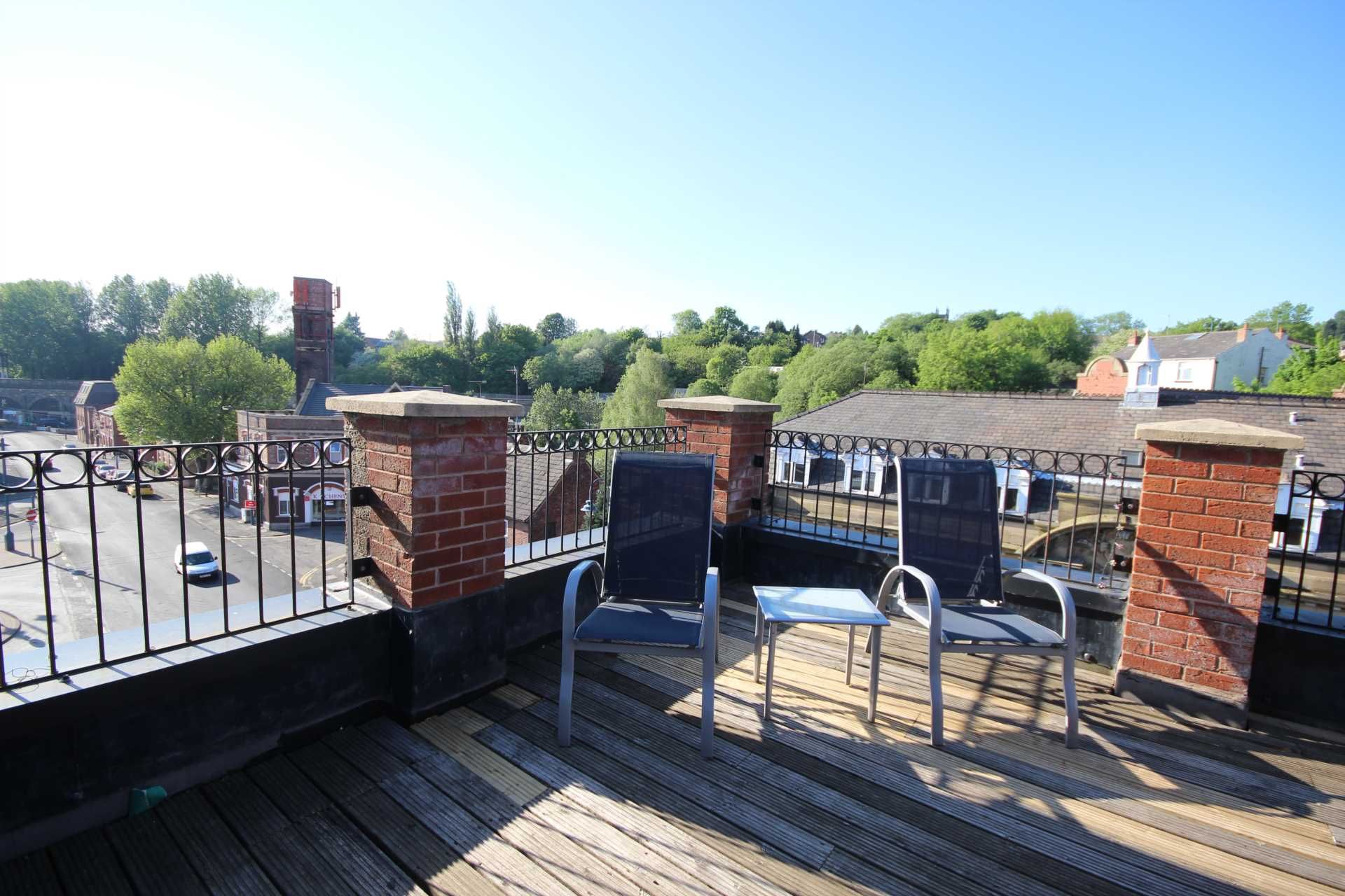 3 bedroom apartment to rent, Regency Court, Waterloo Road, Stalybridge